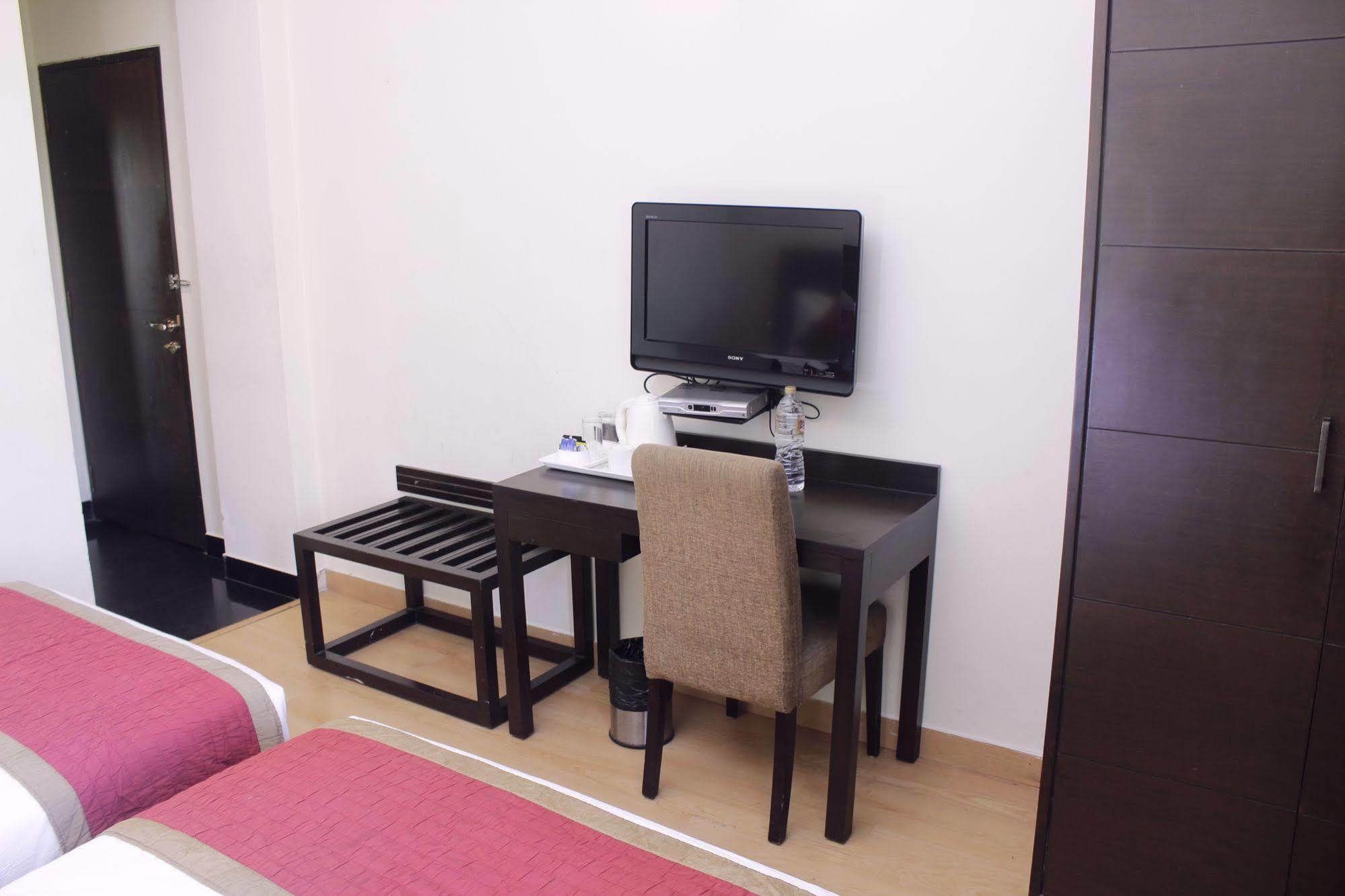 Treebo Cabana Nowe Delhi Zewnętrze zdjęcie